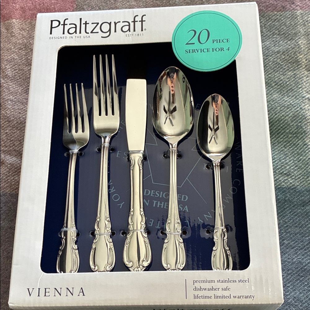 Pfaltzgraff Vienna 20-Piece Flatware Set